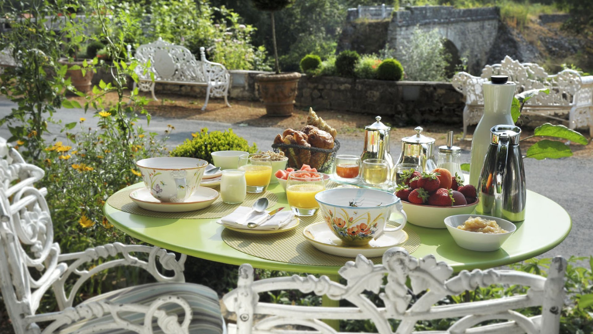 Intitulé du coffret visible sur deux lignes